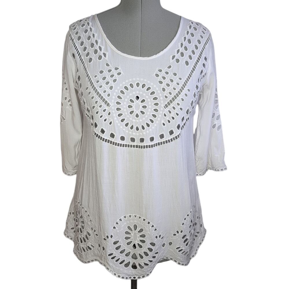 Solitaire Swim White Rayon Eyelet Cover-Up Medium Vacation Swim Resort Beach